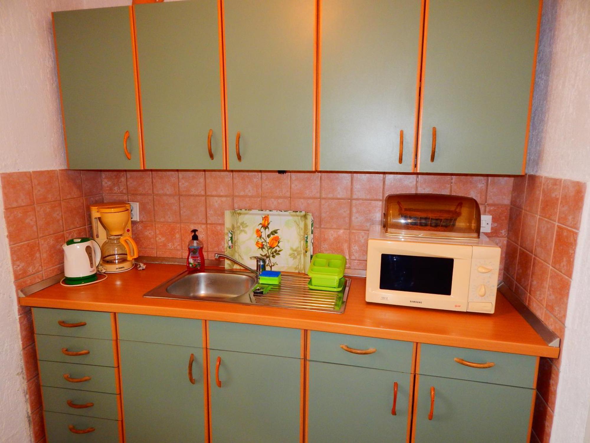 Adrienn Appartement *